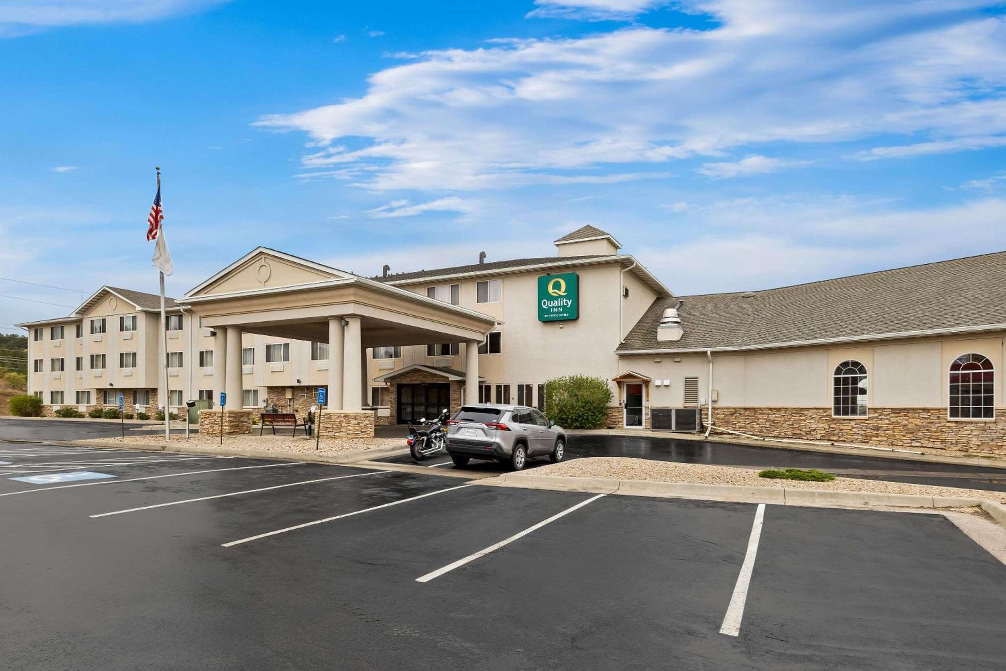 Quality Inn Near Monument Health Rapid City Hospital Exterior foto